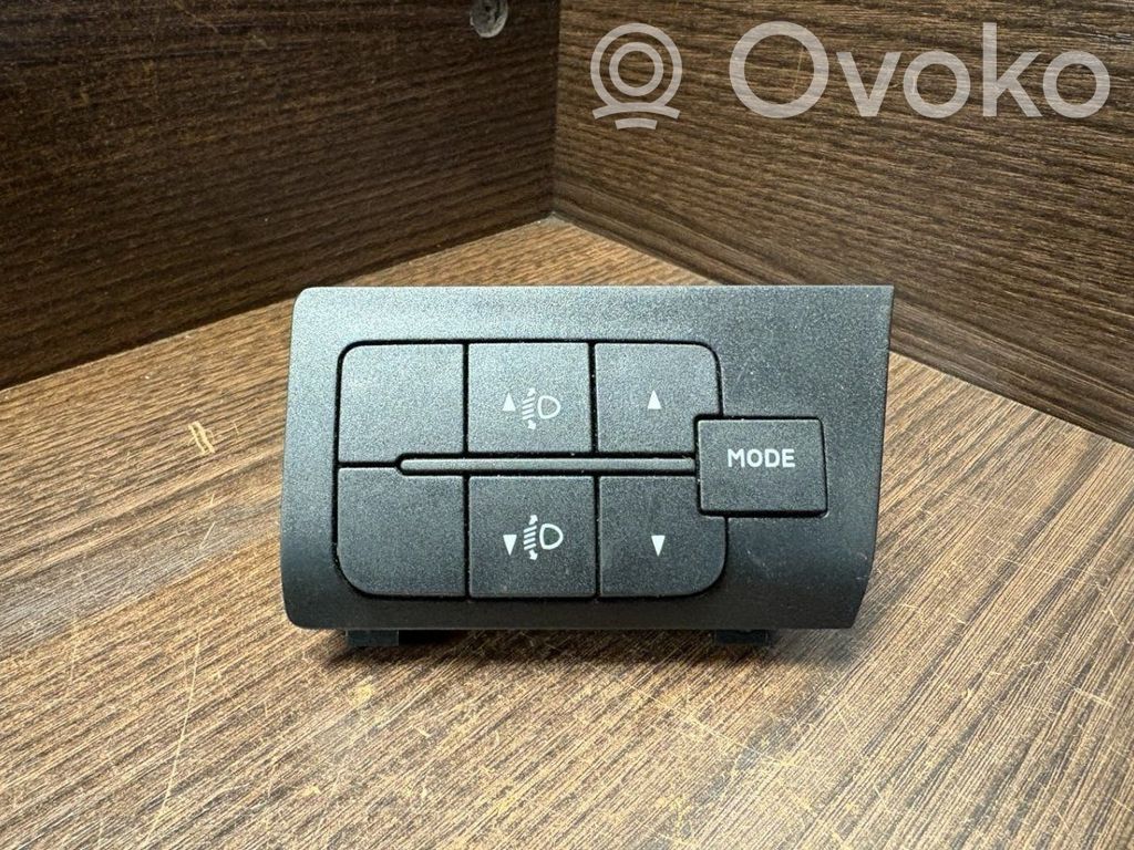 Fiat Ducato Headlight level height control switch 