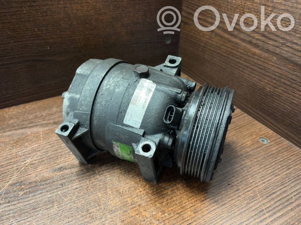 Kompresor / Sprężarka klimatyzacji A/C   699143,699143