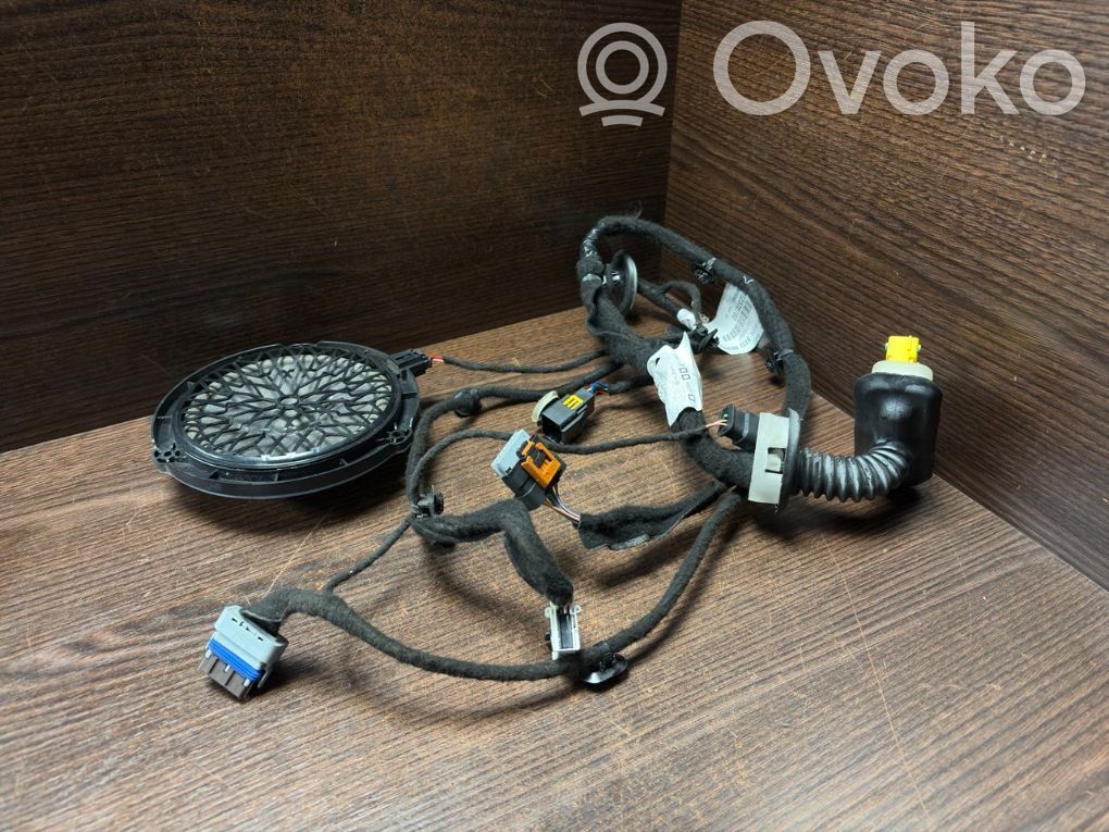 Toyota Proace Front door speaker 