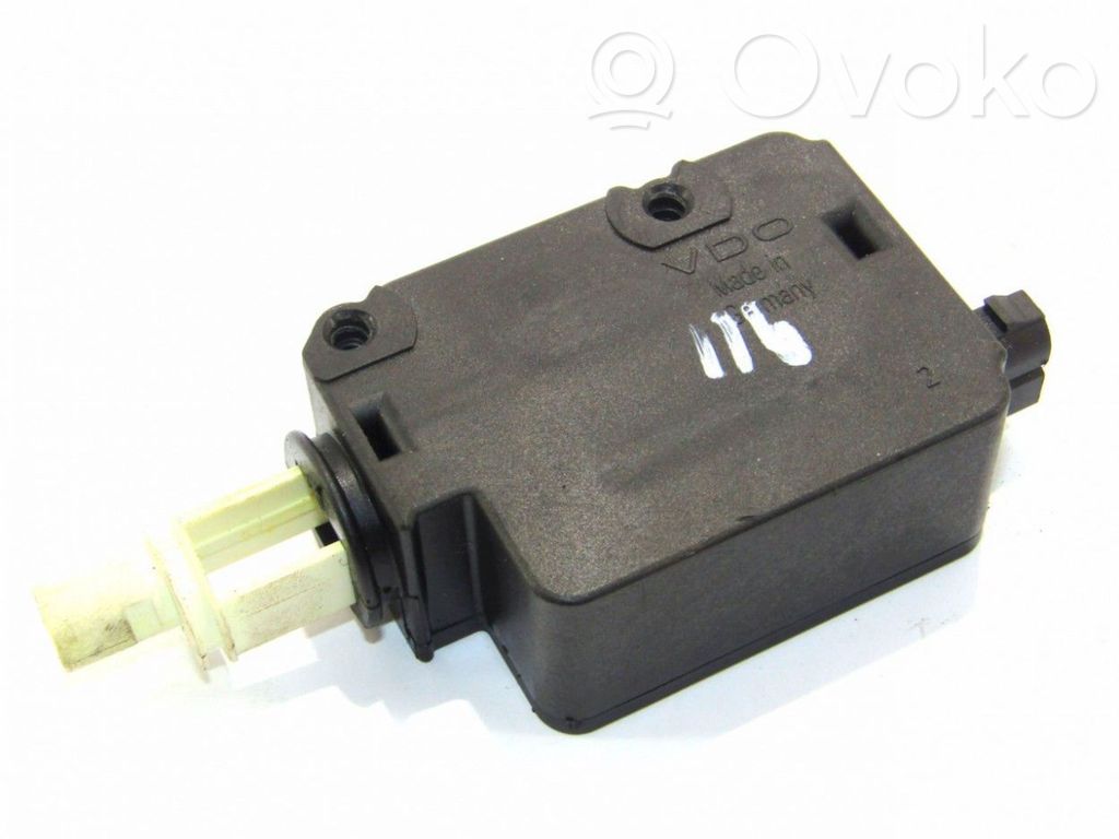 Motor de bloqueo de puertas   67118352168,8352168