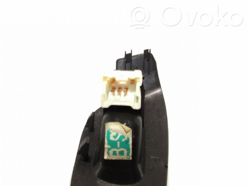 Subaru Outback Electric window control switch 
