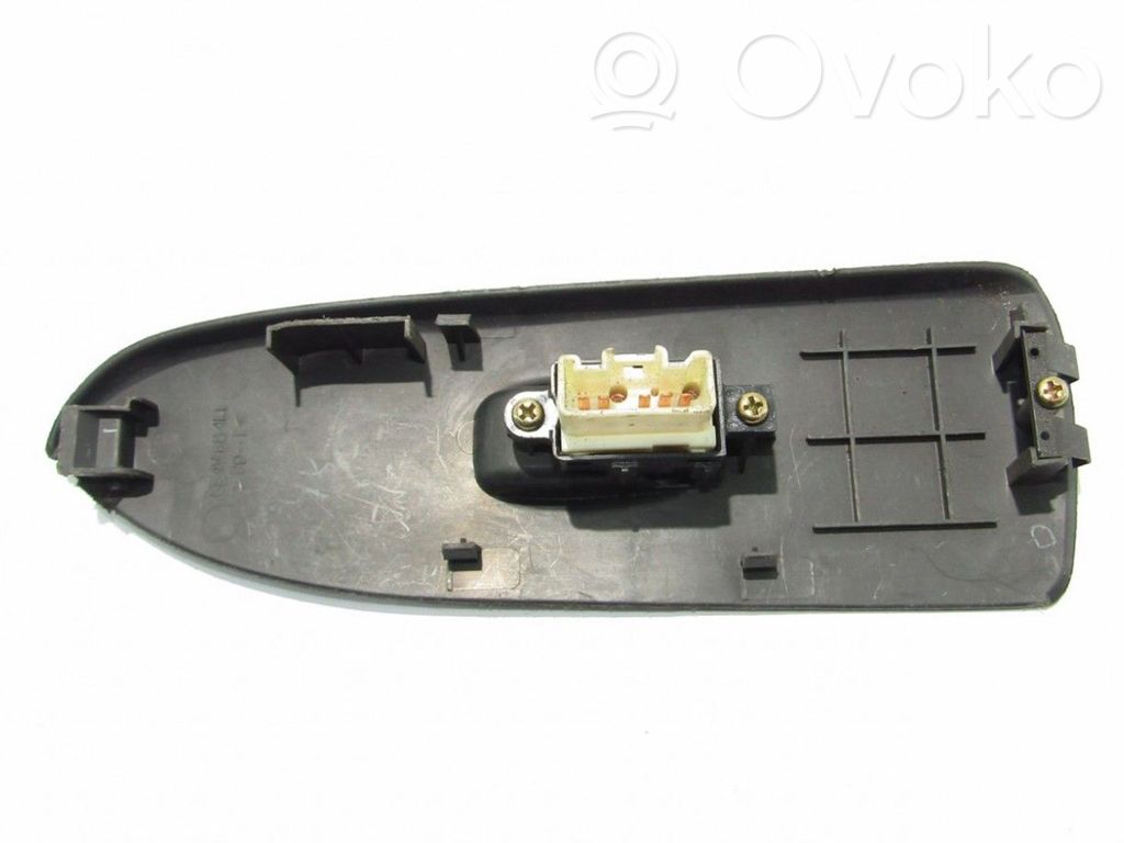 Electric window control switch   3580P86