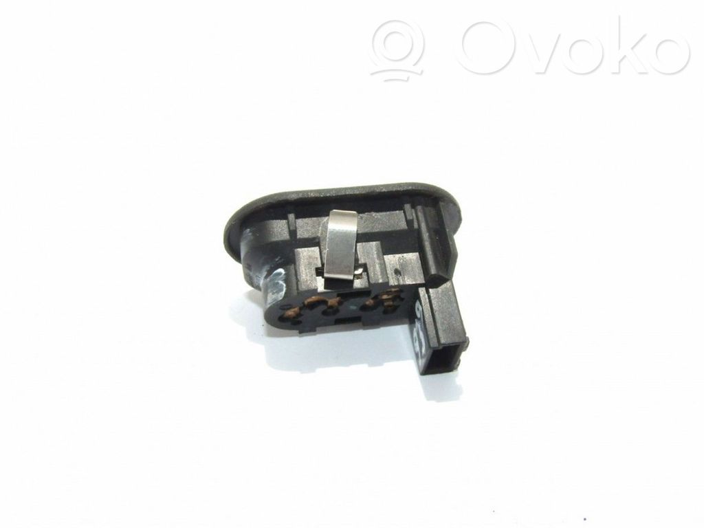 Electric window control switch   13363100
