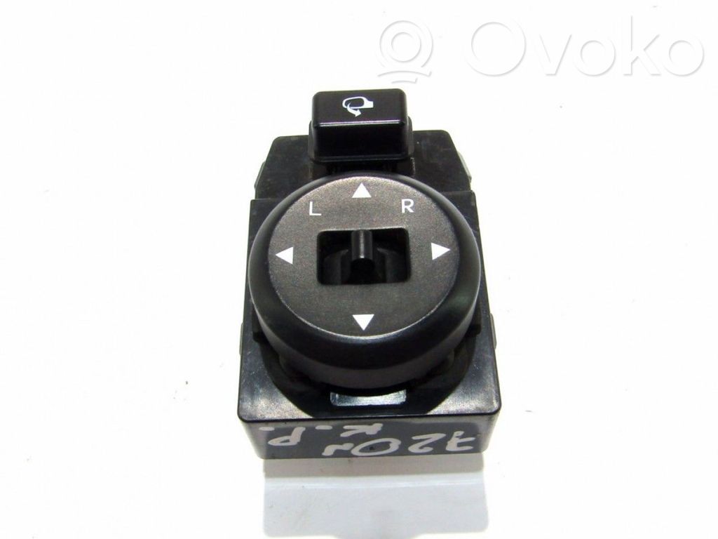 Wing mirror switch   202008898