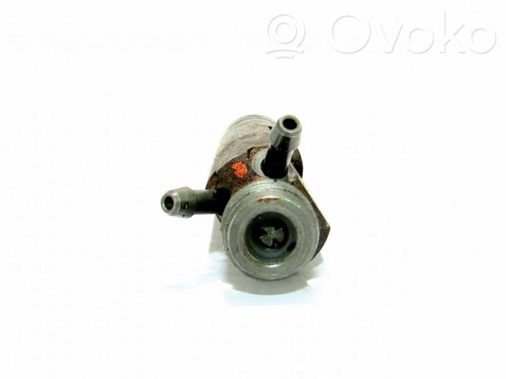 Volkswagen PASSAT B5 Inyector de combustible 