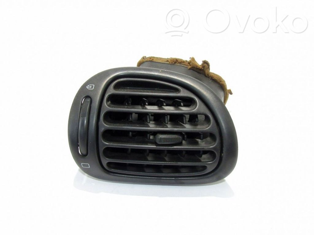 Peugeot 206 Centrinės oro grotelės 