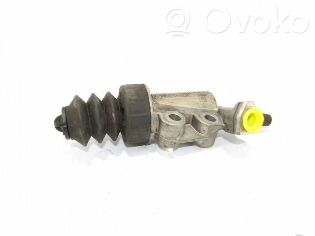 Clutch master cylinder   DE68037LR1,68037,LR1