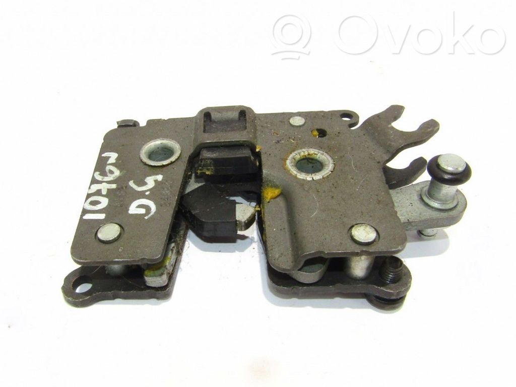 Seat back rest lock catch
