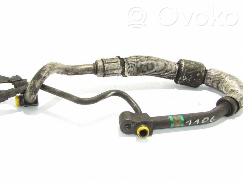 BMW 3 E46 Ilmastointilaitteen putki (A/C) 