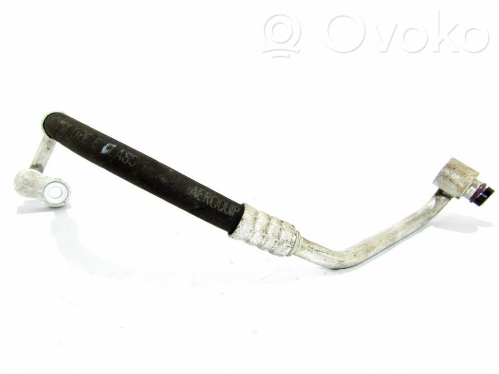 BMW 3 E46 Ilmastointilaitteen putki (A/C) 
