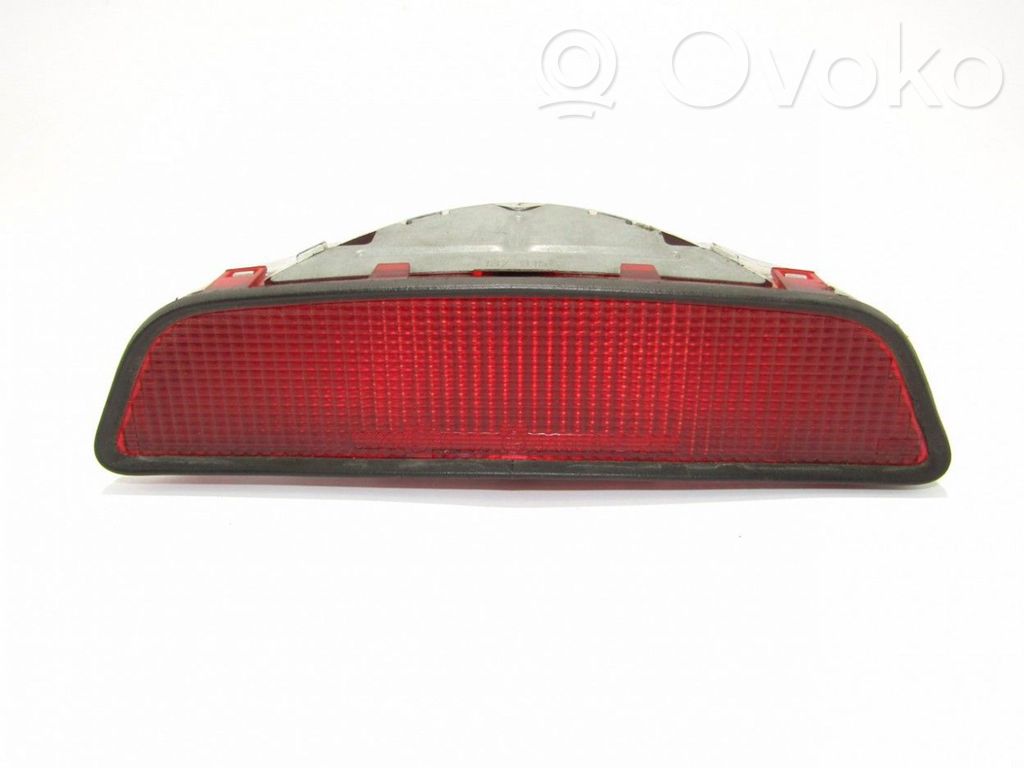 Third/center stoplight   ZB2108200456