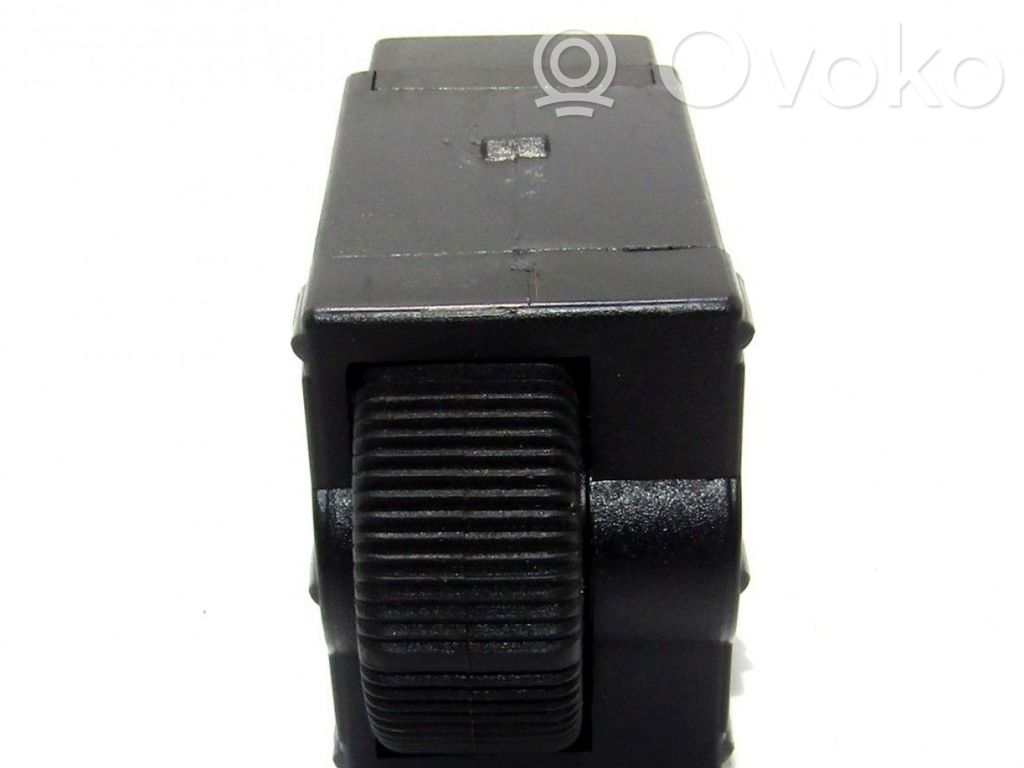 Mitsubishi Carisma Panel lighting control switch 