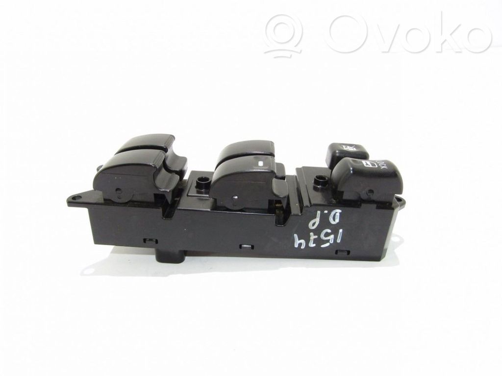 Electric window control switch   8608A147,C8DD630M
