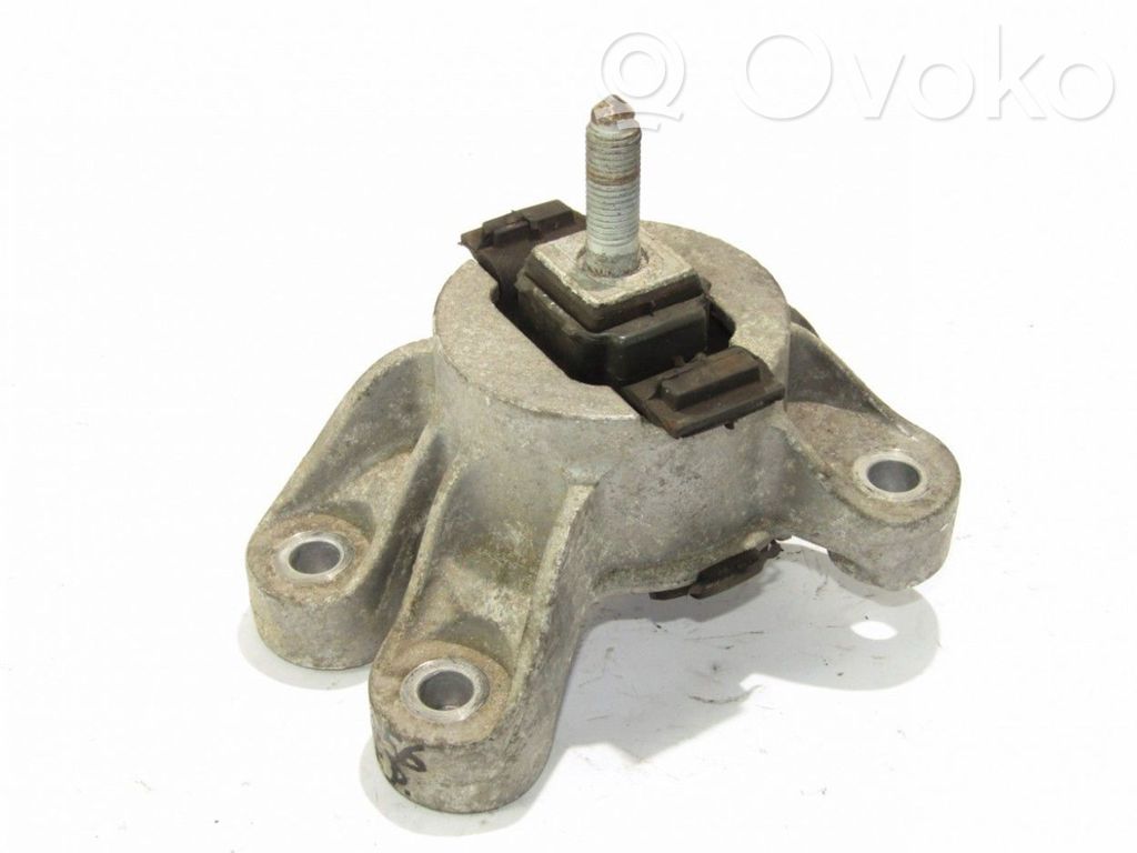 Gearbox mount   677980601,G2112000