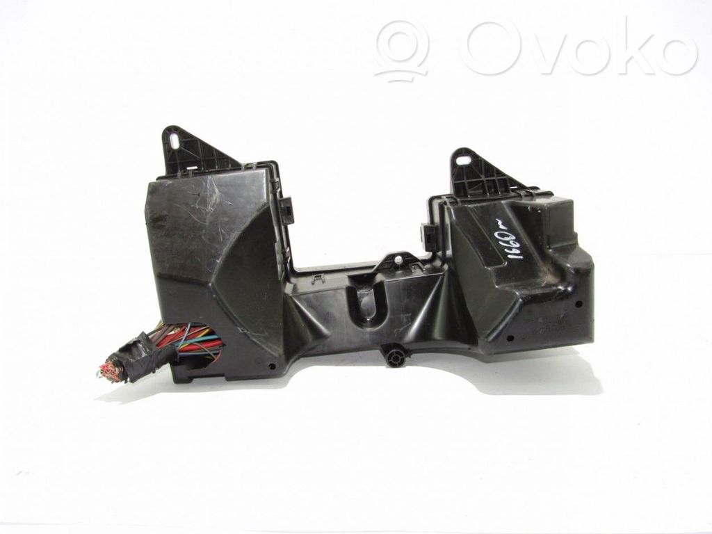 Fuse module   8X2T14290XD,5605002310