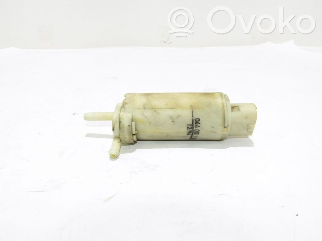 Volvo 850 Windscreen/windshield washer pump 