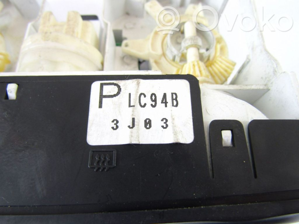Mazda MPV Climate control unit 