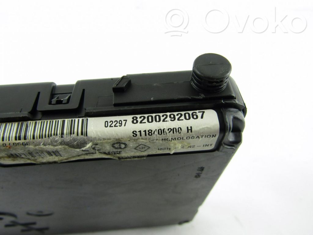 Other control units/modules   8200292067