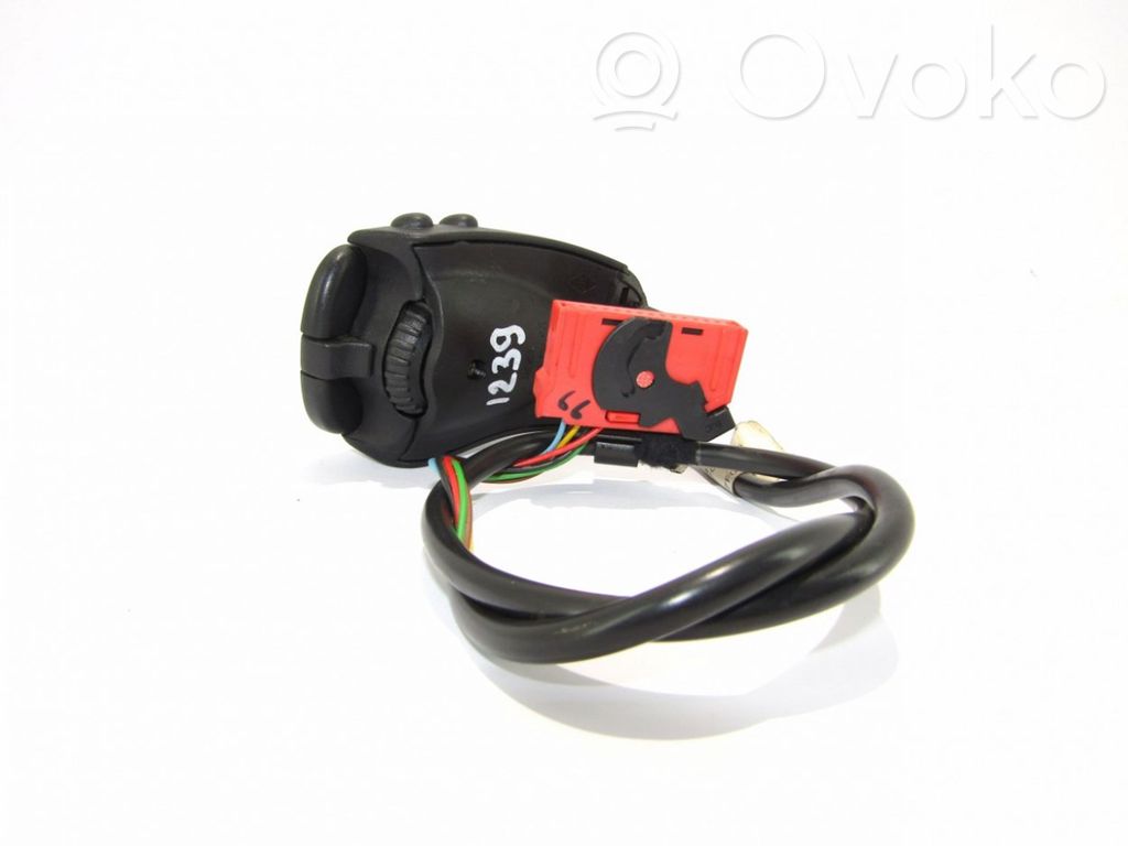 Renault Scenic RX Steering wheel buttons/switches 