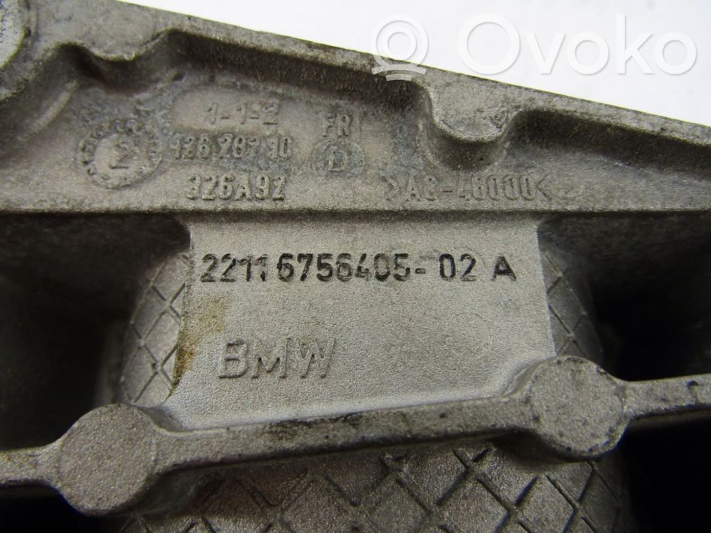 Engine mount bracket   2211675640502A