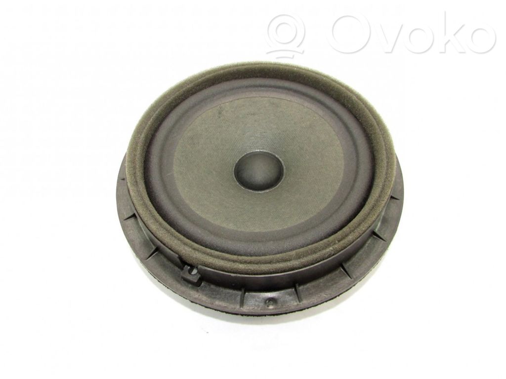 Suzuki SX4 Rear door speaker 