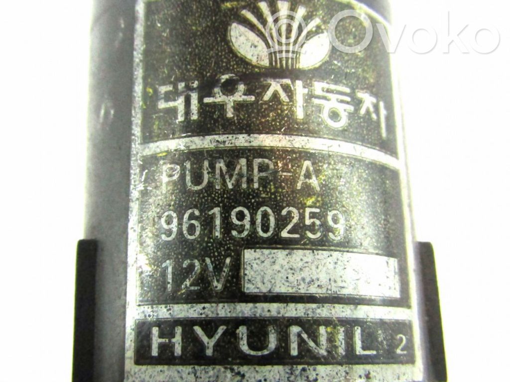 Toyota RAV 4 (XA20) Windscreen/windshield washer pump 