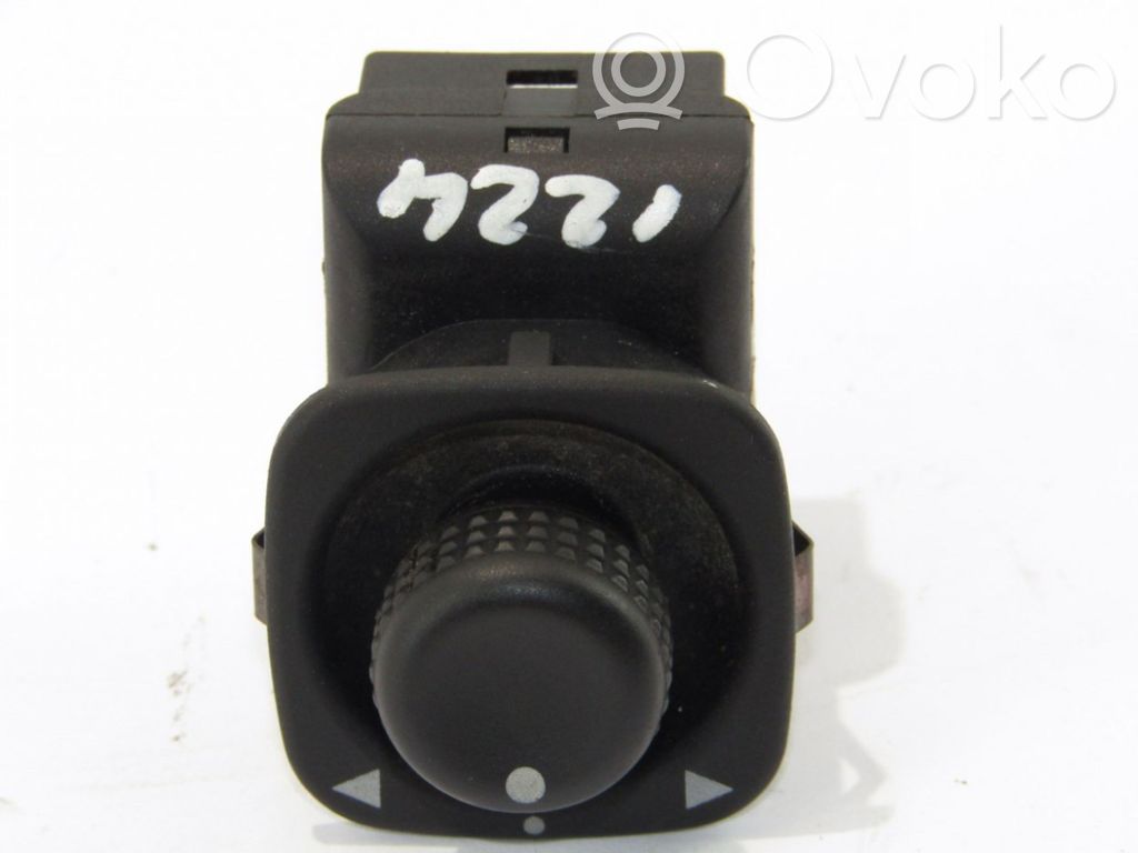 Wing mirror switch   YL84,14B003,AAW