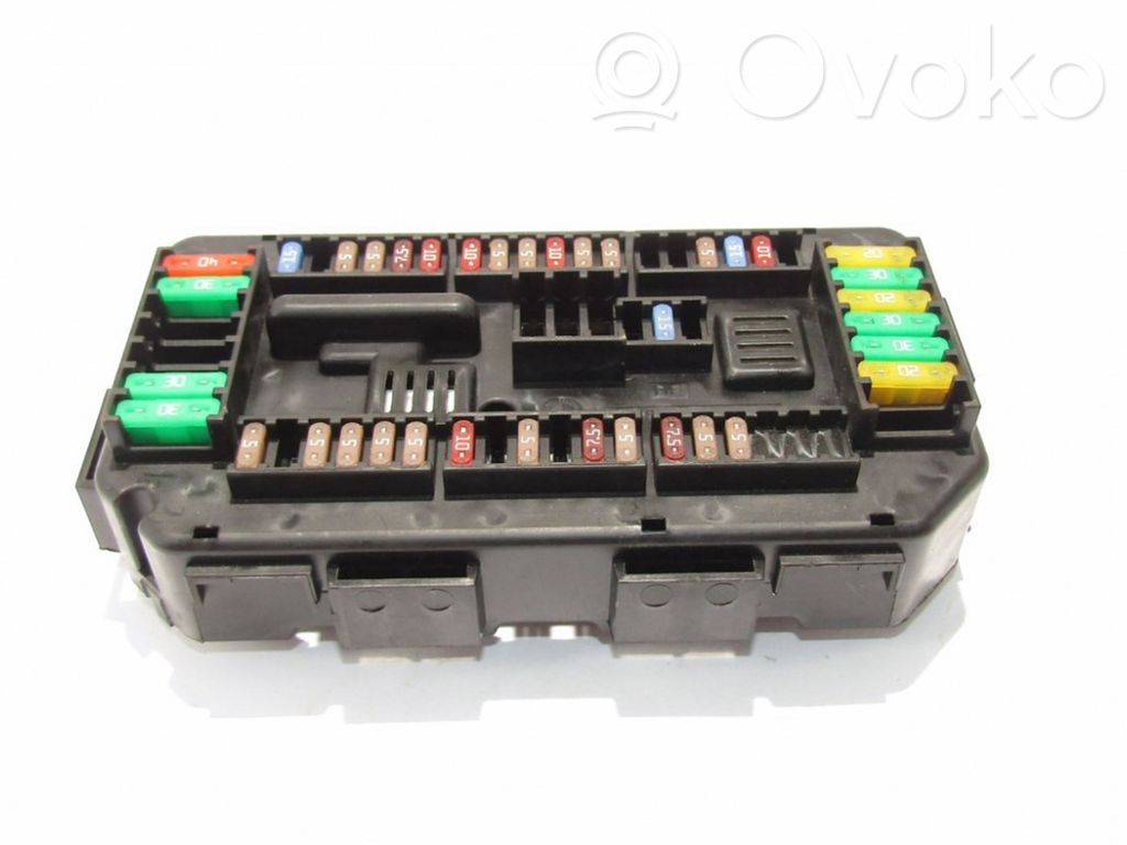 BMW 3 F30 F35 F31 Fuse module 