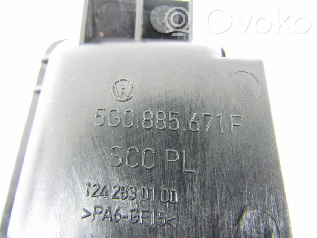 Palanca de control del asiento trasero   5G0885671F