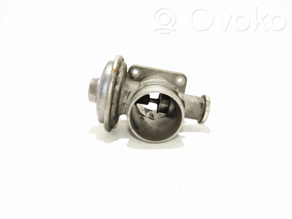 BMW 5 E39 EGR vožtuvas 
