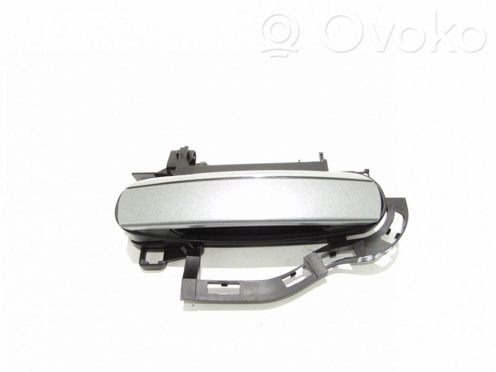 Manecilla externa puerta delantera   4F0837886