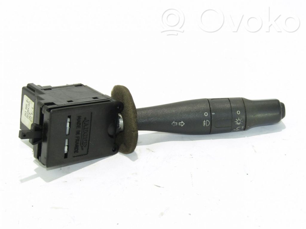 Light switch   34388501