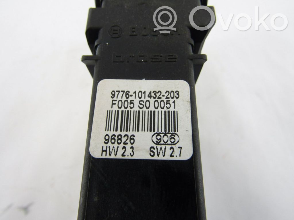 Seat Toledo II (1M) Motorino alzacristalli della portiera anteriore 
