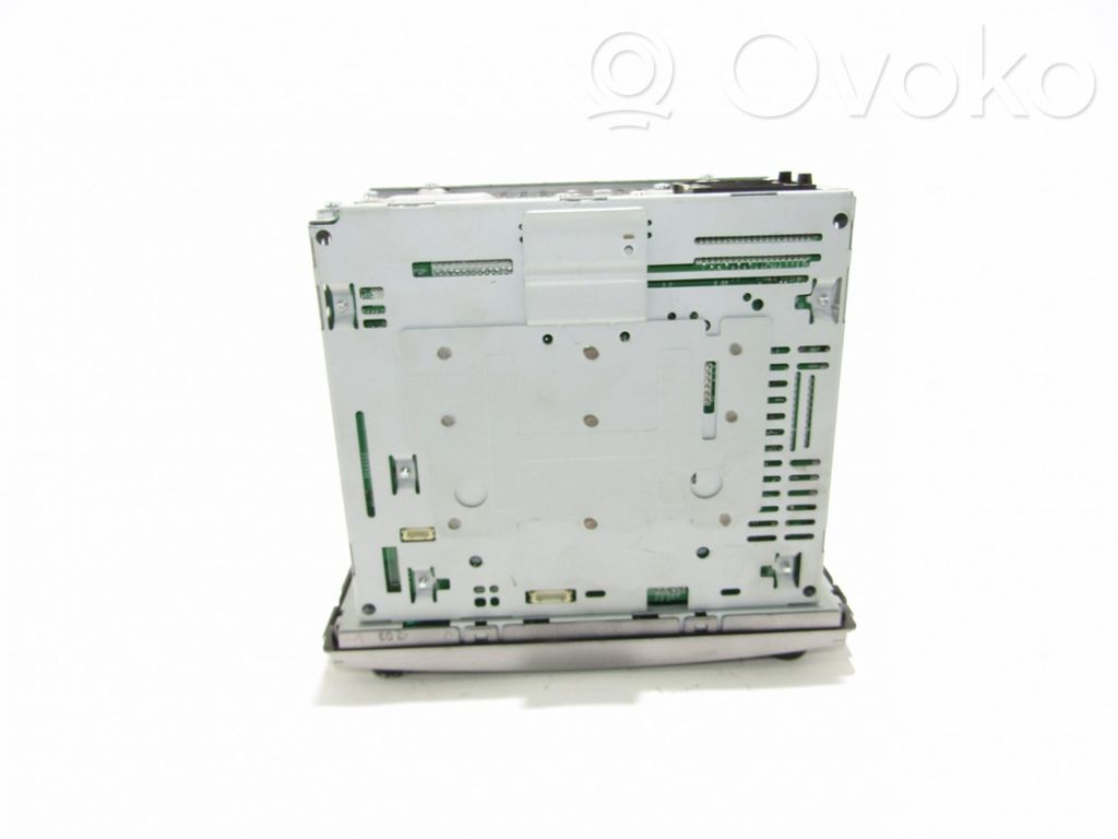 Radio / CD-Player / DVD-Player / Navigation   961802B530