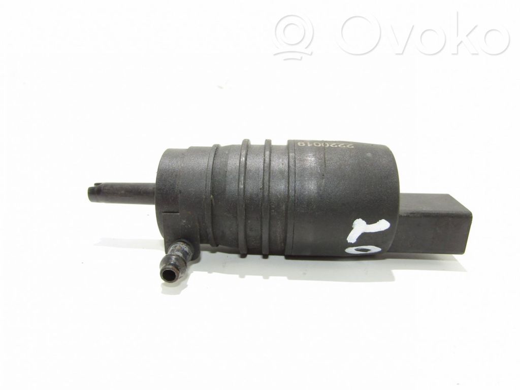 Mercedes-Benz ML W163 Windscreen/windshield washer pump 
