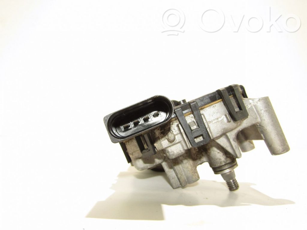 Skoda Fabia Mk2 (5J) Moteur d'essuie-glace