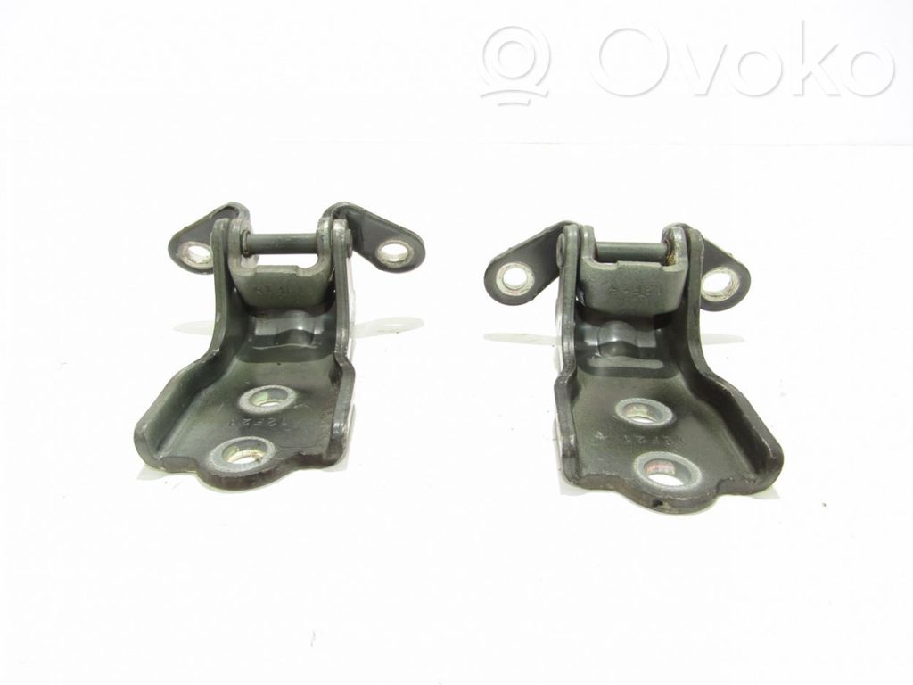 Front door hinge set   KODO,NERA