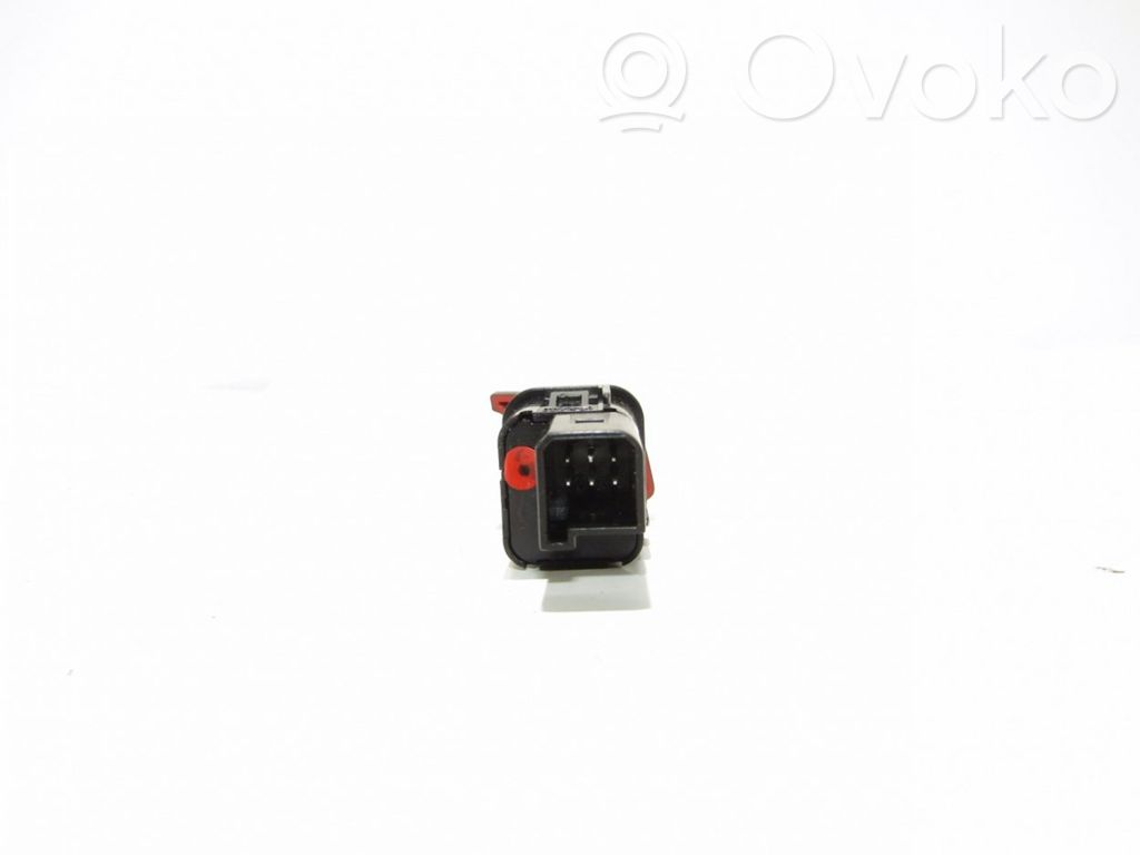 Hazard light switch   202010071