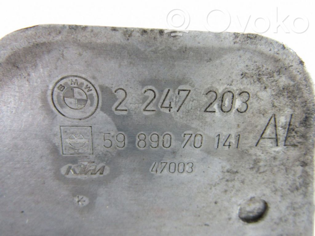 Oil filter mounting bracket   2247203,5989070141