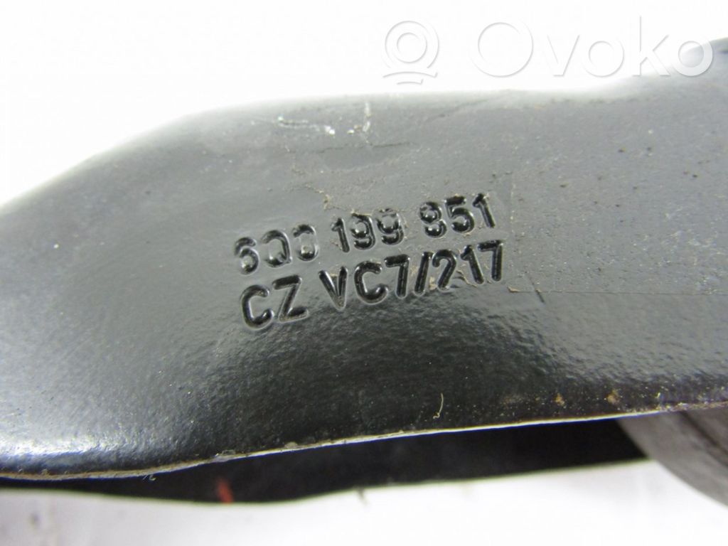 Skoda Praktik (5J8) Supporto di montaggio del motore (usato)