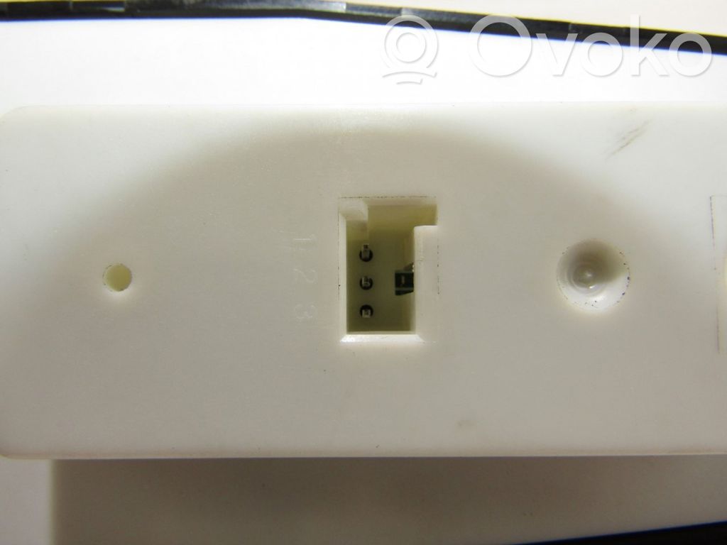 Elektrisko logu slēdzis   6917106