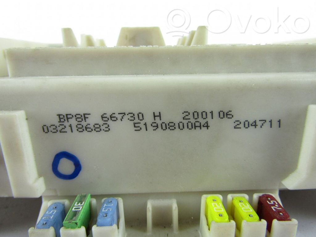 Saugiklių blokas   BP8F66730H,BP8F66730H,BP8F66730H,03218683
