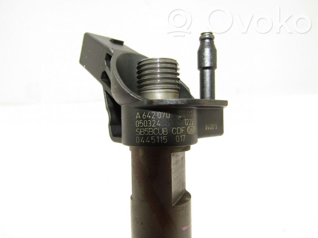 Inyector de combustible   A6420700487,0445115017