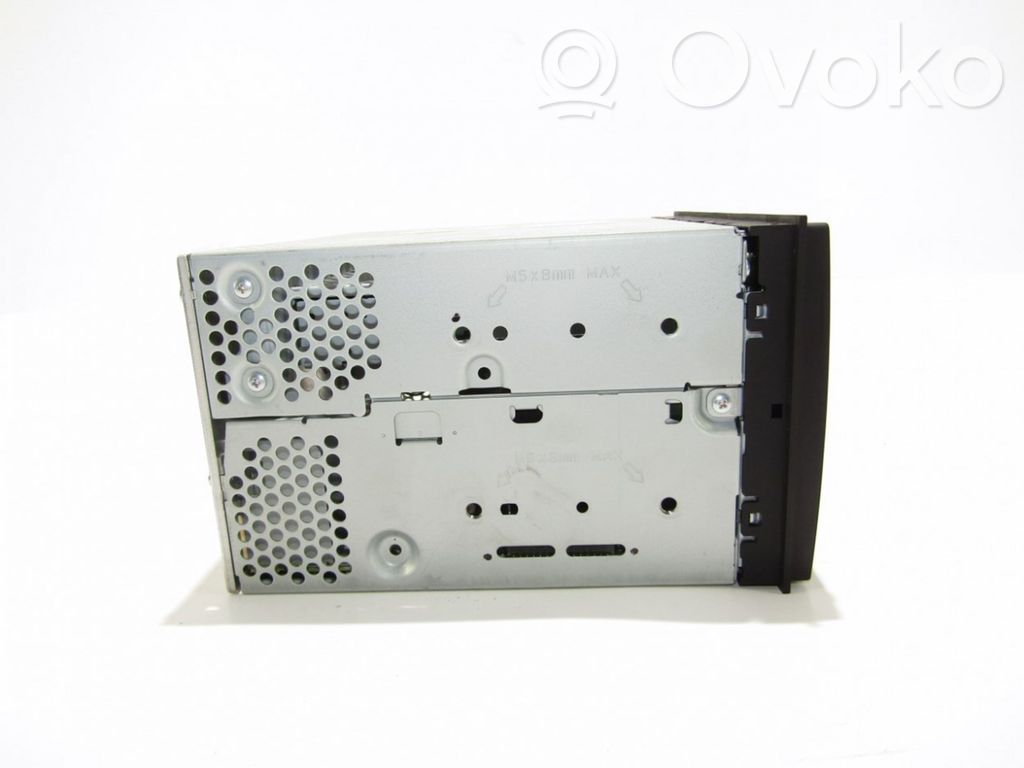 Nissan Juke I F15 Panel / Radioodtwarzacz CD/DVD/GPS 
