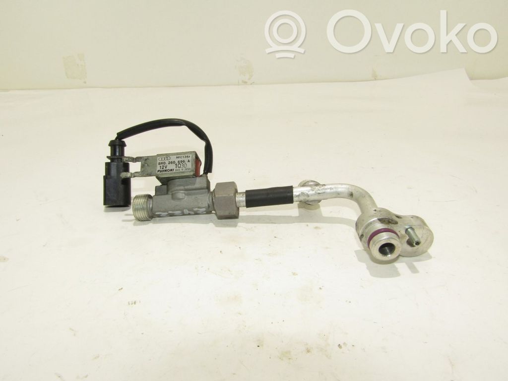 Ilmastointilaitteen putki (A/C)   8R0260696A