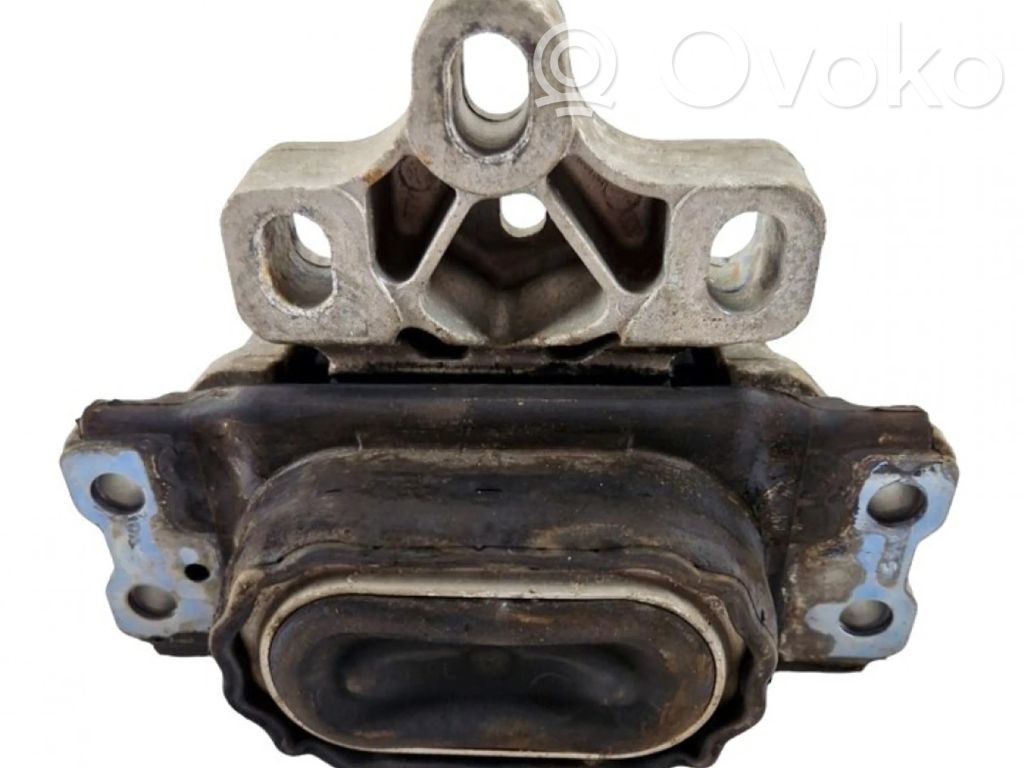 Soporte de montaje del motor   8J0199555