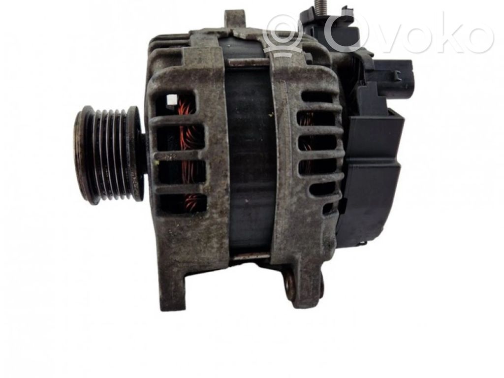 Mercedes-Benz A W176 Generator/alternator 