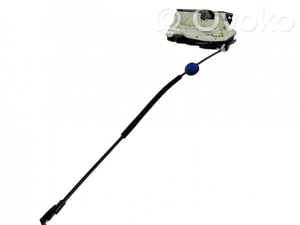 Volkswagen Scirocco Front door lock 