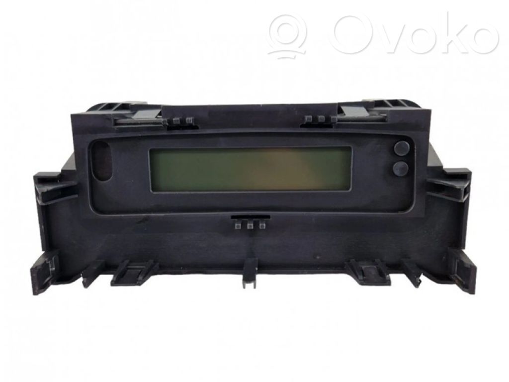 Renault Megane II Clock 
