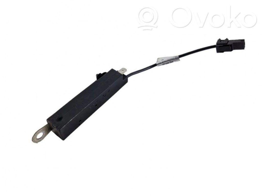 Amplificateur d'antenne   A2048702589